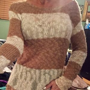 Guess lightweight super comfy sweater